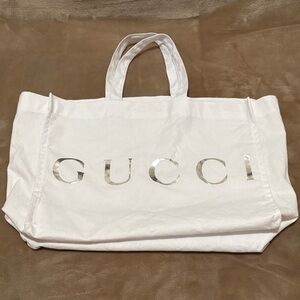 Gucci white dust bag